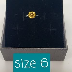 Sunflower ring